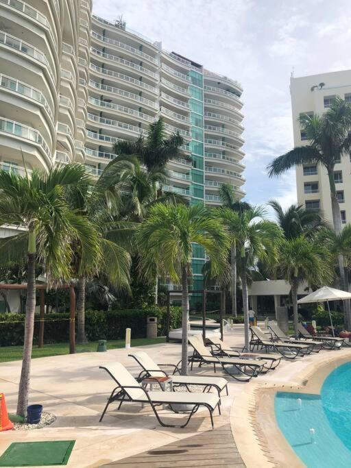 Bay View Grand Marina Ixtapa Condo En Pie De Playa Buitenkant foto