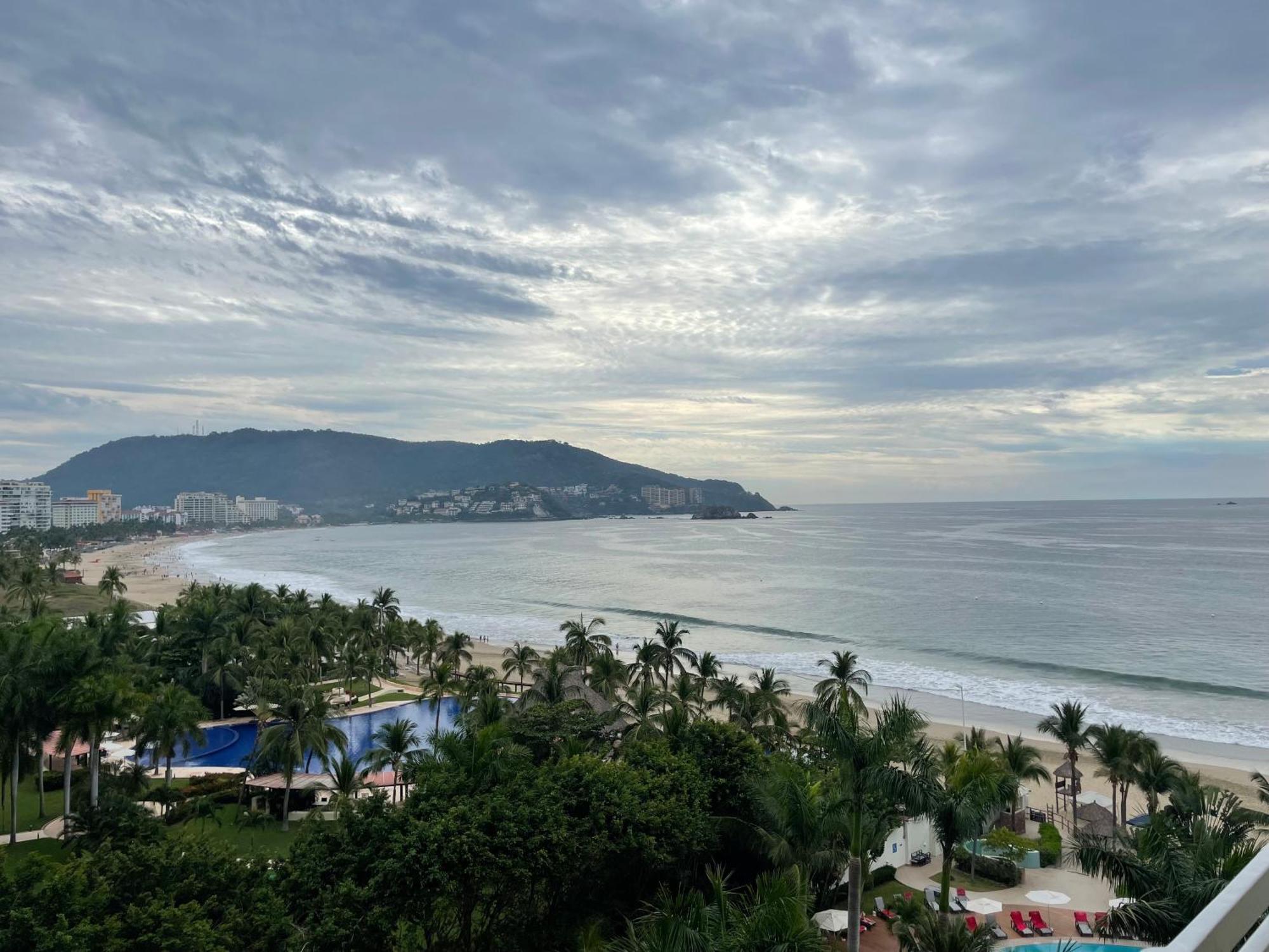 Bay View Grand Marina Ixtapa Condo En Pie De Playa Buitenkant foto