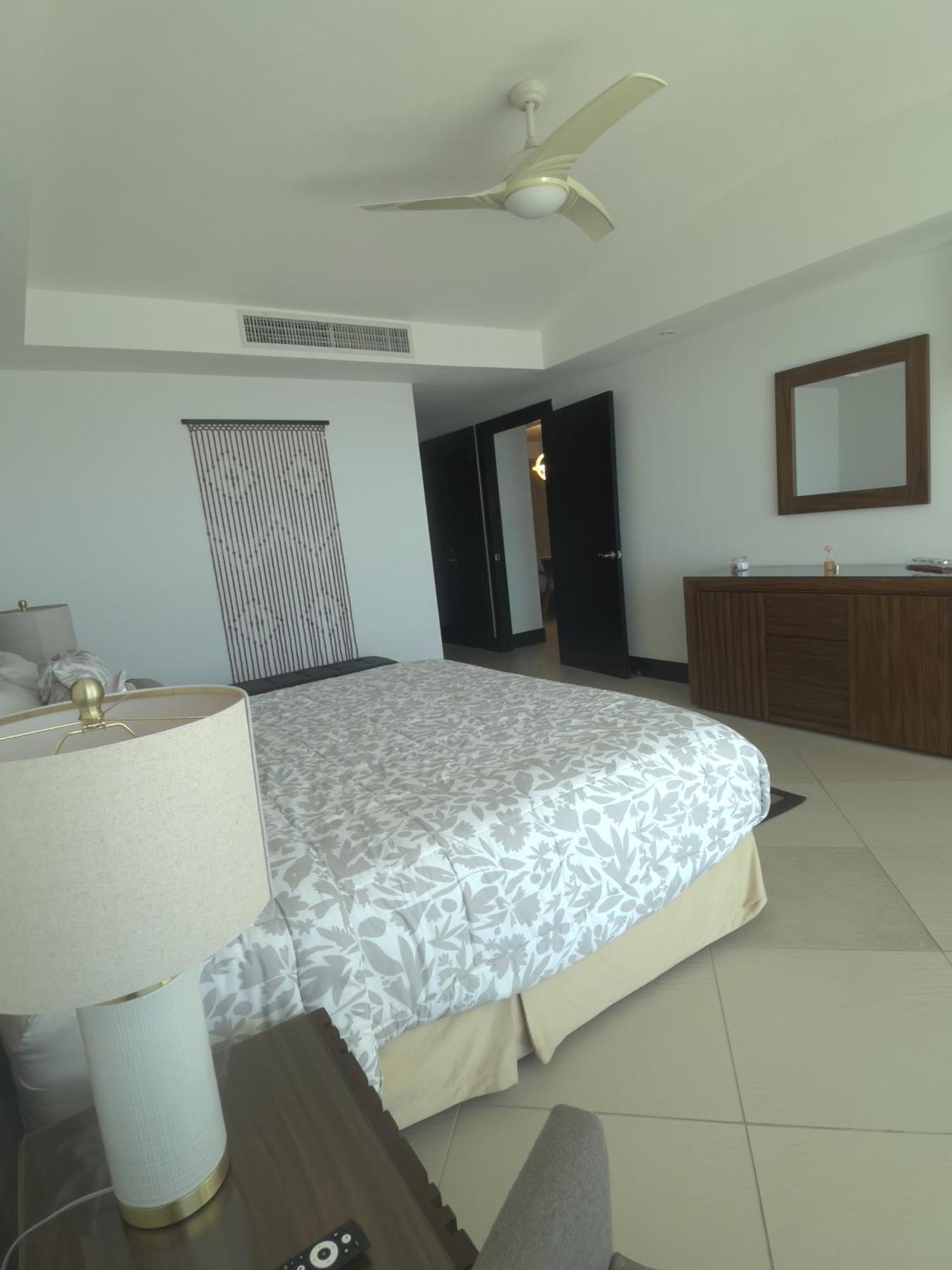 Bay View Grand Marina Ixtapa Condo En Pie De Playa Buitenkant foto